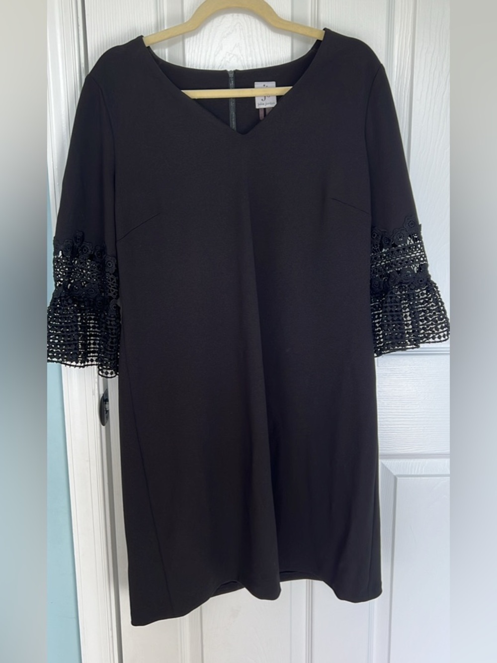 Black V-Neck Shift Cocktail Dress with Crochet Bell Sleeves